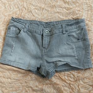 ⭐ [5/$15]  Bluenotes grey denim shorts